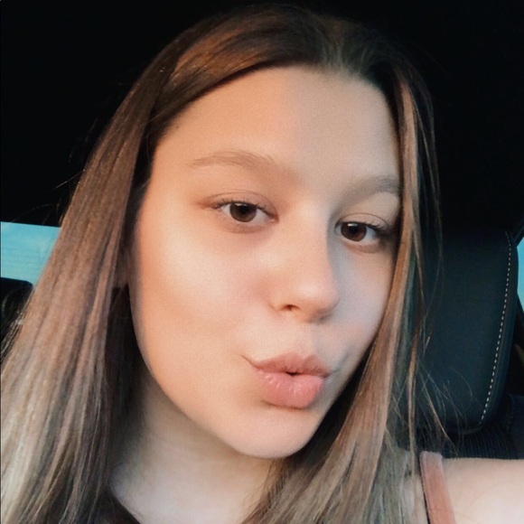 Meet your Posher, Maci - Picture 1 of 1